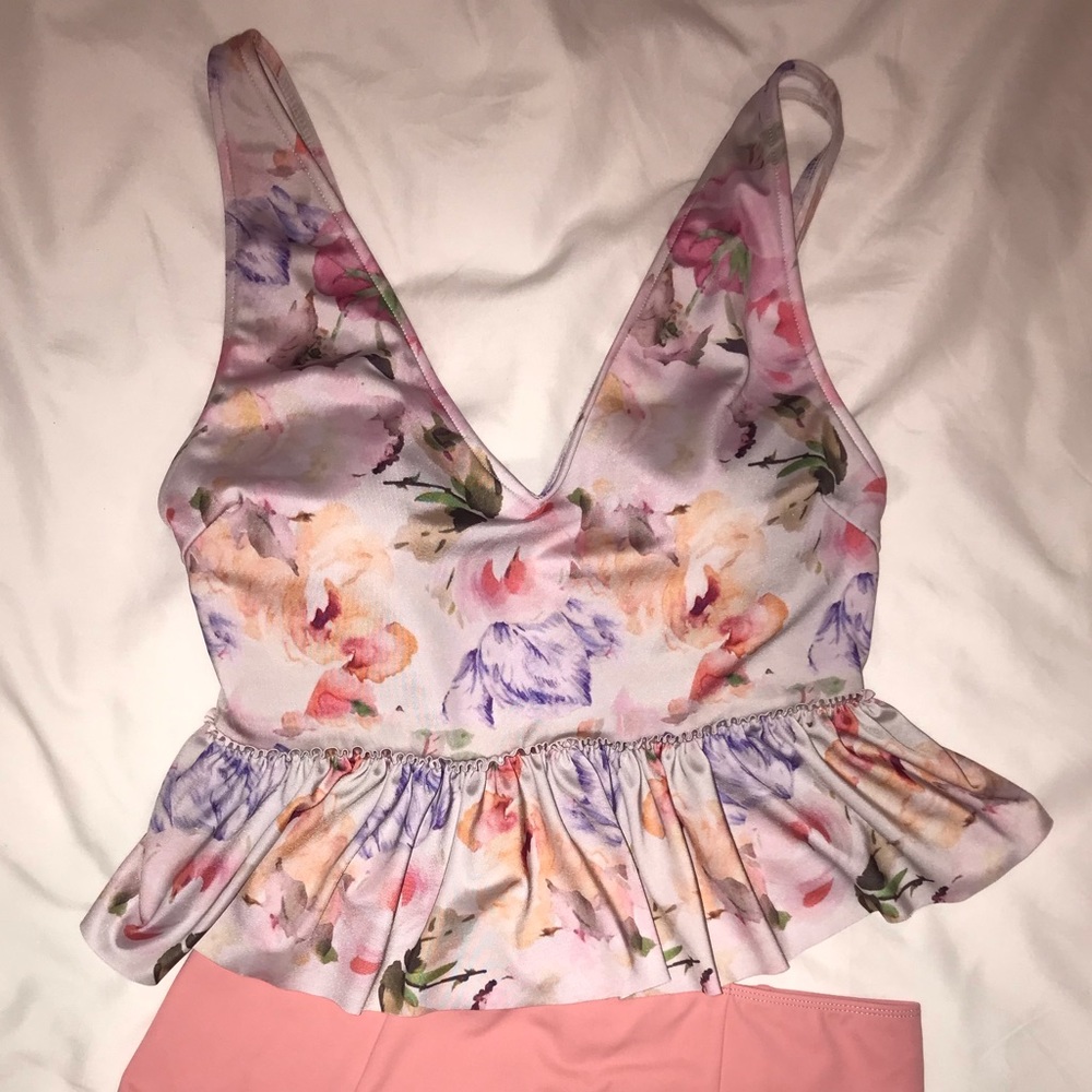 Kortni Jeane set